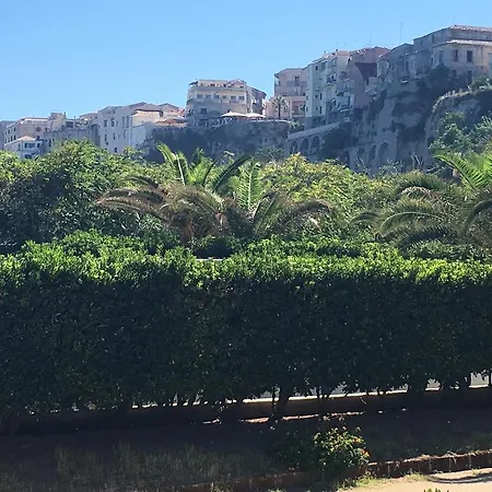 Apartment With Sea View Tropea