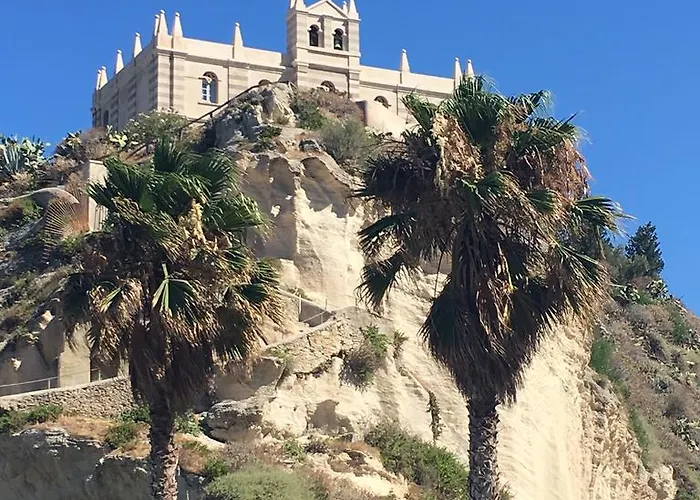 דירה With Sea View טרופאה