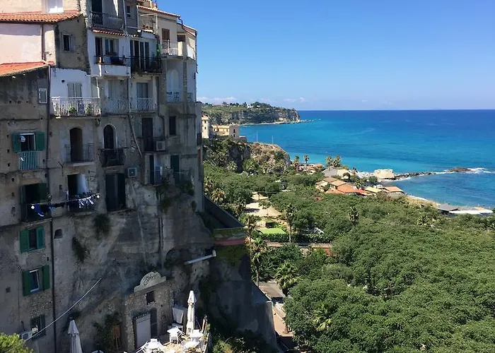 With Sea View טרופאה