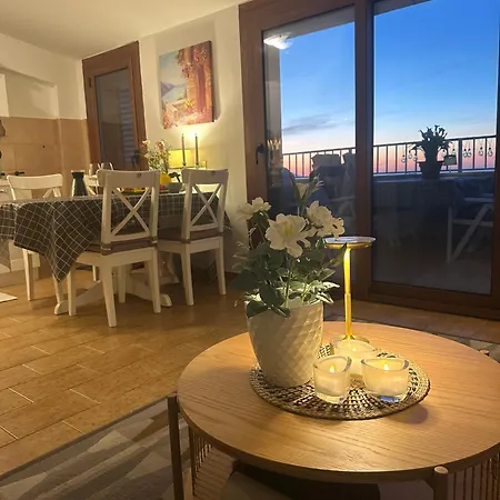 아파트 With Sea View 트로페아