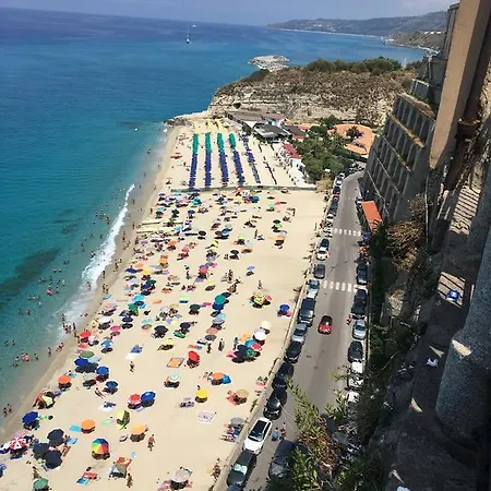 Apartman With Sea View *