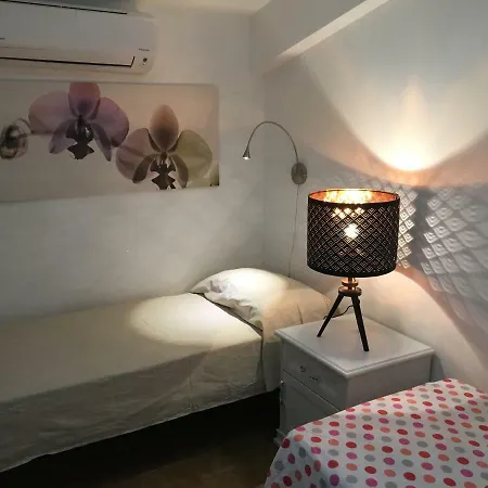 아파트 With Sea View 트로페아